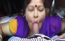 Amateur Desi wife gives a blowjob